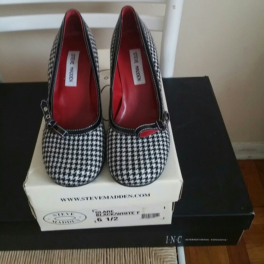 Steve Madden Blk/Wht Houndstooth Heels